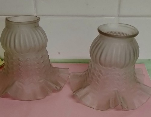 Vintage frosted frilled art - frilled,