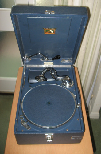 Hmv 102 gramophone - gramophone, portable