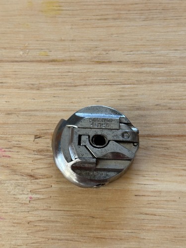 Singer 222k 221k bobbin case - 222k,,