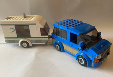 LEGO City: Van and Caravan