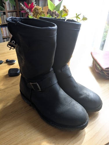 Triumph engineer boots - triumph,