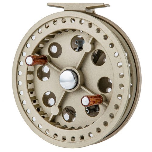 Centre pin fishing - pin, reel