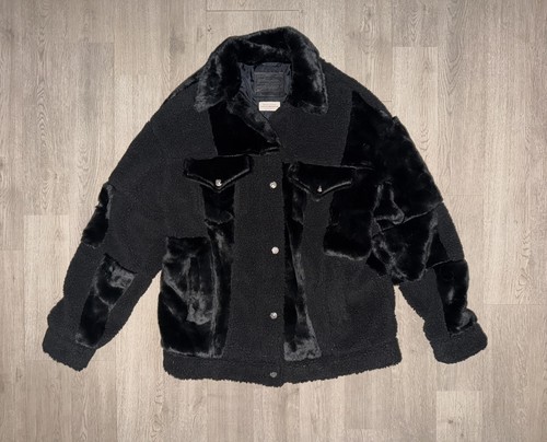 Levi patched sherpa - sherpa, trucker