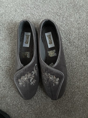 Ladies size taupe self - taupe,