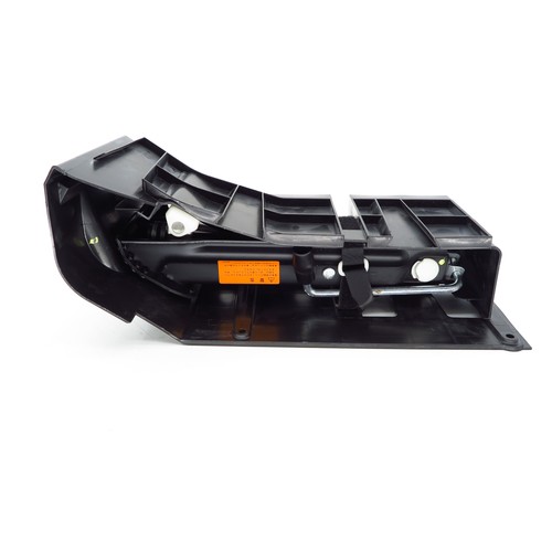 Car jack mercedes benz 219 - mercedes, cls