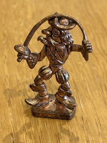 Vintage kinder surprise metal - vintage,