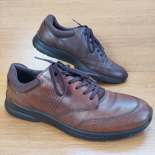 One discoloured ecco irving - *one,