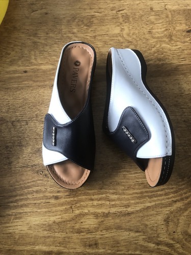 Pavers navy and white - navy, wedge