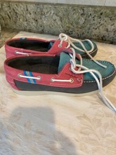 Moshulu about shoes size 7.5