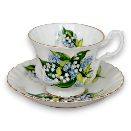 Royal albert lily the - lily, of
