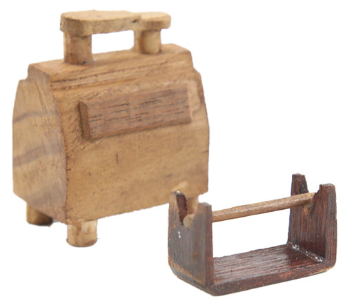 Dolls house shoe shine - shoe, box