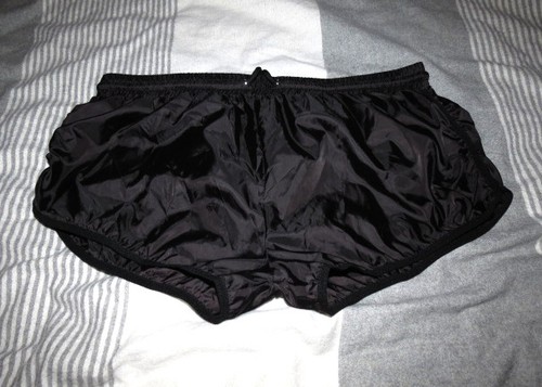 Mens shorts size new - xl,