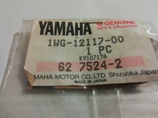YAMAHA Retainer, Valve Spring