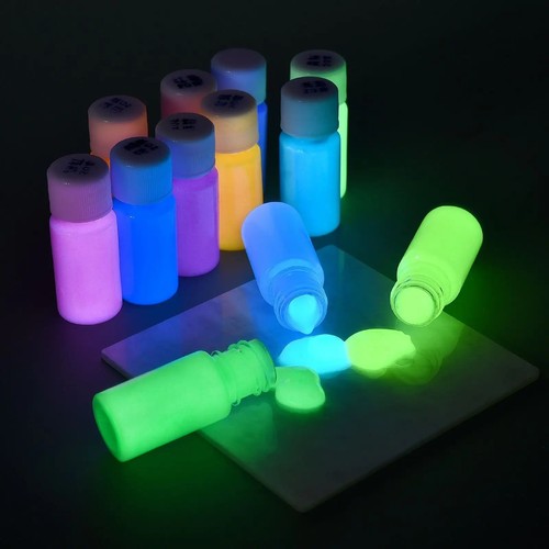Glow the dark - glow, in