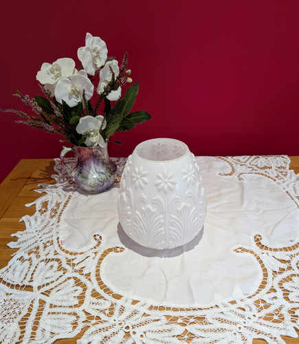 Vintage milk glass - , light