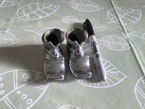Metal ornament shoe boots - 2,