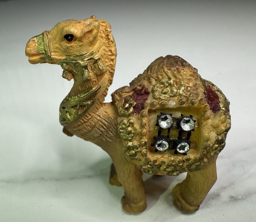 Small gold tone - tone, camel