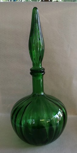 Vntge green glass italian - glass,