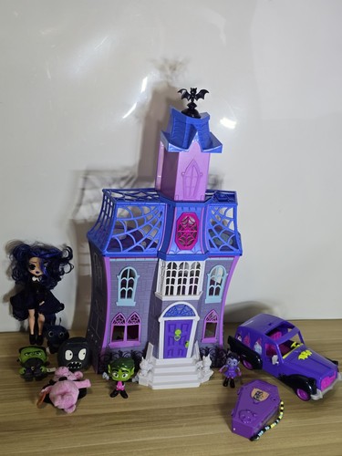 Disney junior vampirina scare - disney,