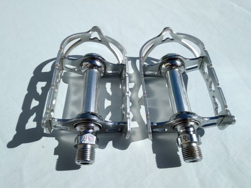 Vintage bike pedals - vintage,