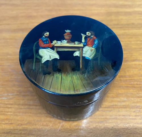 Vintage lacquered trinket box - vintage,