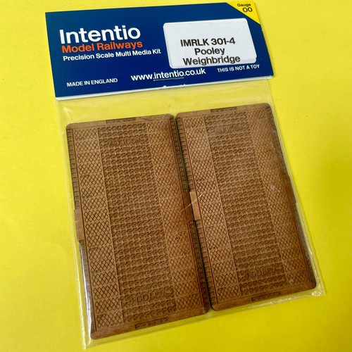 Gauge 4mm model railway - model,