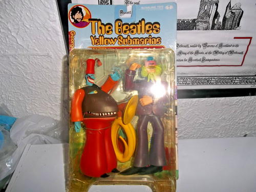 The beatles mcfarlane yellow - beatles,