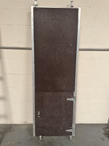 Minimax trapdoor platform - trapdoor,