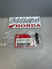 1 bolt 8x32 Honda