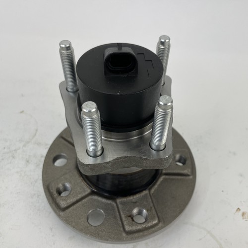 Rear wheel hub bearing - rear,