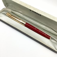 Parker 61 burgundy, chalk