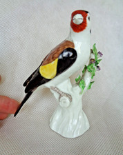 FINE 19TH CENTURY PORCELAIN BIRD GOLDFINCH FIGURE MEISSEN / CHELSEA STYLE