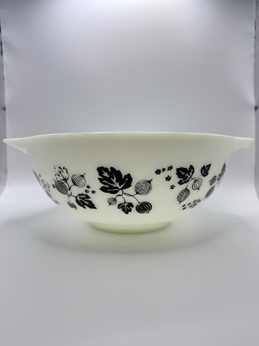 Vintage pyrex gooseberry 444 - vintage,