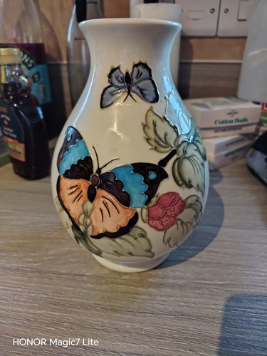 Moorcroft butterfly brambles - moorcroft,