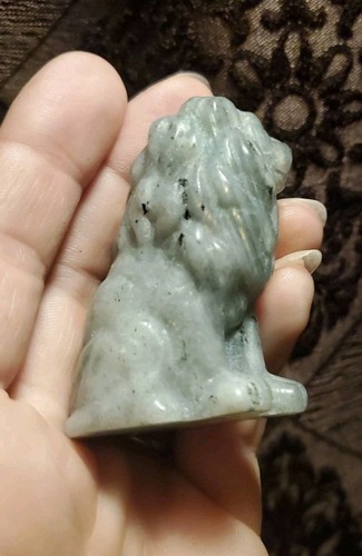 Carved labradorite lion - 2,