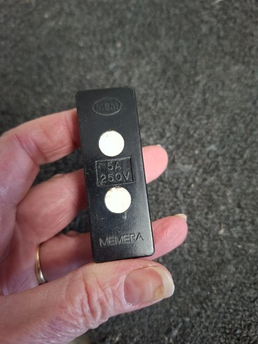Mem fuse carrier - fuse,