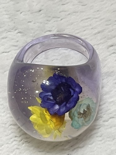 Dome ring vintage lucite - vintage,