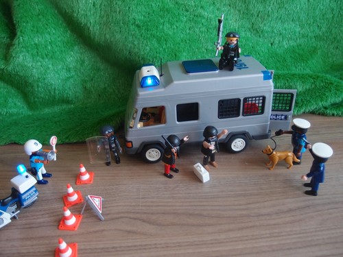 Playmobil police van - van, with