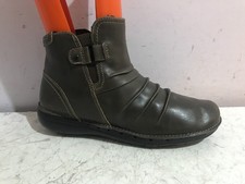 Clarks structured leather ankle size UK 4.5 D womens khaki boots shoes - BE