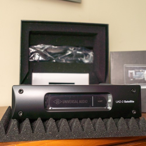 Universal audio uad - audio, uad-2