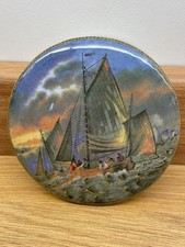 Prattware Medium Pot Lid Hauling in the Trawl 60b (53) c1860 by Pratt 