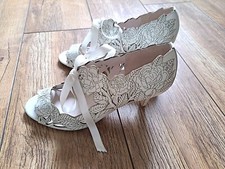 Harriet Wilde Peony Low Ivory