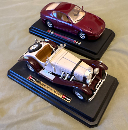 Bburago diecast car - 1:24,