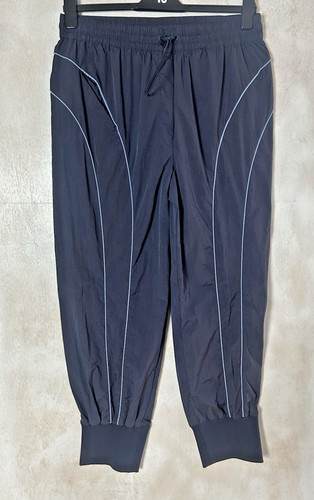Sweaty betty statement - betty,