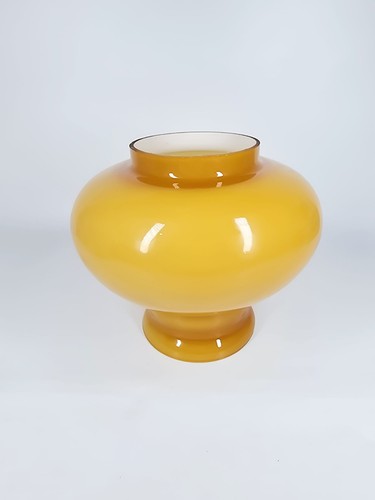 Vintage mid century - mid, mustard