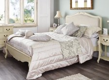  Shabby Chic Champagne