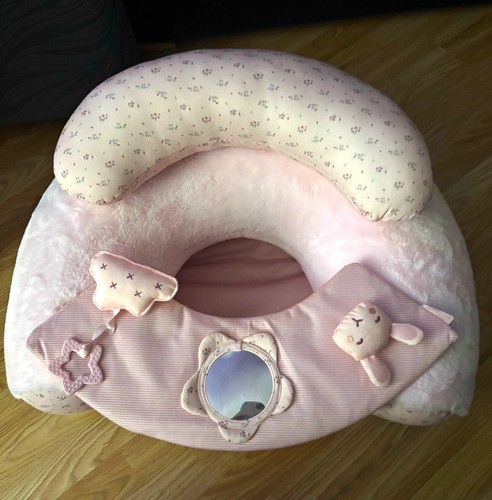 Puggle inflatable baby floor