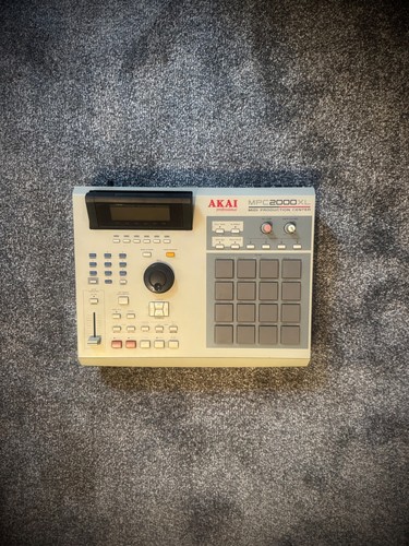 Akai mpc 2000xl midi - akai,