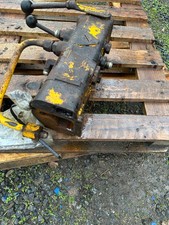 massey ferguson 40 spool valve