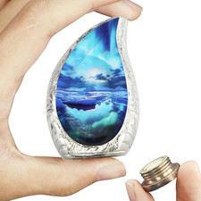 Small Urns for Human Ashes